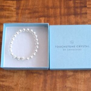 Touchstone Crystal Elegance White Pearl Bracelet